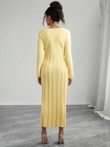 Momance 孕妇宽松方领罗纹喇叭下摆长袖针织毛衣裙，舒适优雅