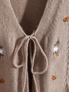 Franclia Plus Size Floral Embroidered Tie-Front Knit Vest Cardigan - Khaki - View 4
