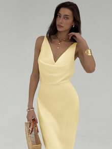 Aloruh Đầm hở lưng cổ khoét sâu màu trơn thanh lịch gợi cảm - Vàng nhạt - Xem 2