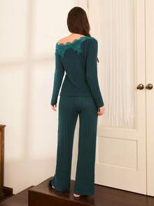 Moireta 女士优雅奢华蕾丝拼接磨毛睡衣套装，冬季服装 - 墨綠色 - 查看 2