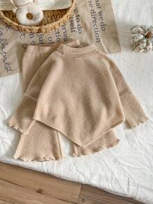 SHEIN 2 件套女婴蝴蝶结装饰针织套装，浅杏色高领上衣搭配喇叭裤，可爱休闲，适合秋冬