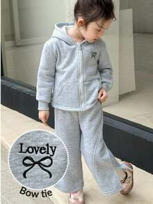 SHEIN Bộ áo hoodie và quần dài thêu chữ đơn giản cho bé gái - Xám - Xem 1