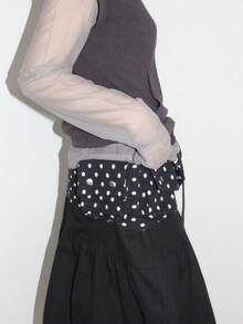 ROMWE Anime 复古黑白波尔卡圆点印花口袋腰包，配有可调节宽度的腰带，时尚百搭的通勤配饰组合