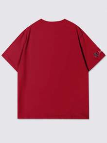 Manfinity EMRG 男士休闲字母印花短袖T恤，夏季 - 酒紅色 - 查看 2