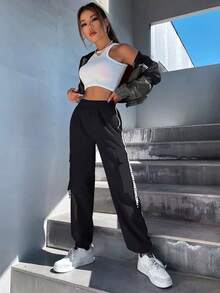 SHEIN Unity 双色落肩字母带拉链夹克和工装裤工装裤套装慢跑女童卡其色少女套装卡其色少女套装两件套裤装 - 黑色 - 查看 4