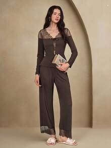 Anewsta Set pigiama con top a maniche lunghe e pantaloni, decorato con pizzo, scollo a V e fiocco, adatto per l'autunno