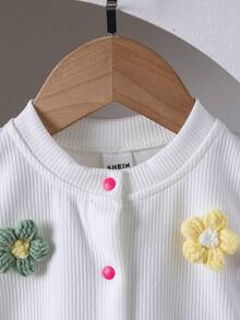 SHEIN 2pcs Baby Girls Summer Outfit: Embroidered Knit Shirt + Solid Color Pleated Skirt