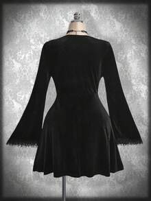 SHEIN ICON Váy Goth cổ vuông tay loe nhung cỡ lớn, trang phục Halloween, váy phù thủy, phù hợp làm váy dự tiệc, váy nhung đen - màu đen - Xem 2