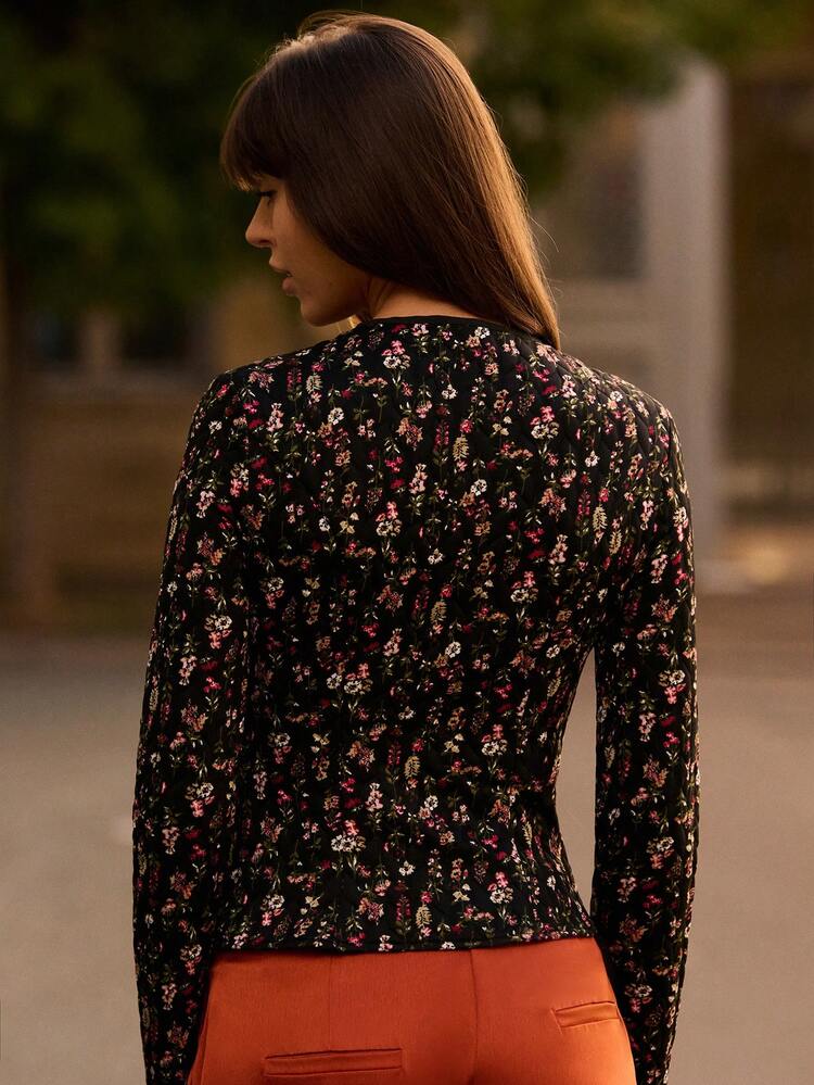 Herbst schwarz anliegendes Top mit Blume Muster, Knopfverschluss vorne und Langarm, Frühling Sommer Ausgehoberteil für Frauen