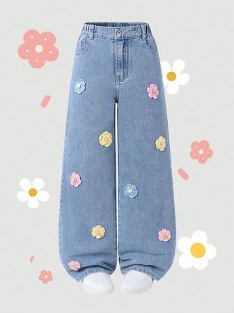 Jeans de pierna recta con diseño de ganchillo 3D hecho a mano en color dopamina para niñas preadolescentes, dulce y lindo estilo casual para sesiones de fotos, escuela y vacaciones. Tela de mezclilla cómoda de color azul clásico lavado, diseño de ganchillo 3D hecho a mano multicolor, vibraciones dulces y juveniles, cintura elástica con botón y cierre de cremallera, silueta de pierna recta relajada que favorece las piernas. Adecuado para salidas diarias, casual de campus, viajes y paseos de vacaciones, irradiando energía juvenil.