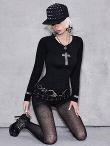 ROMWE Avant Y2K Punk Kreuz Nieten Design Figurbetontes Langarm Einfarbiges Vielseitiges Damen Kpop T-Shirt - Schwarz - Übersicht 1