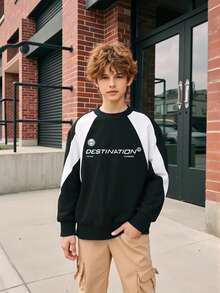 男童休闲字母印花拼色圆领卫衣，适合秋冬季