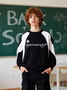 男童休闲字母印花拼色圆领卫衣，适合秋冬季