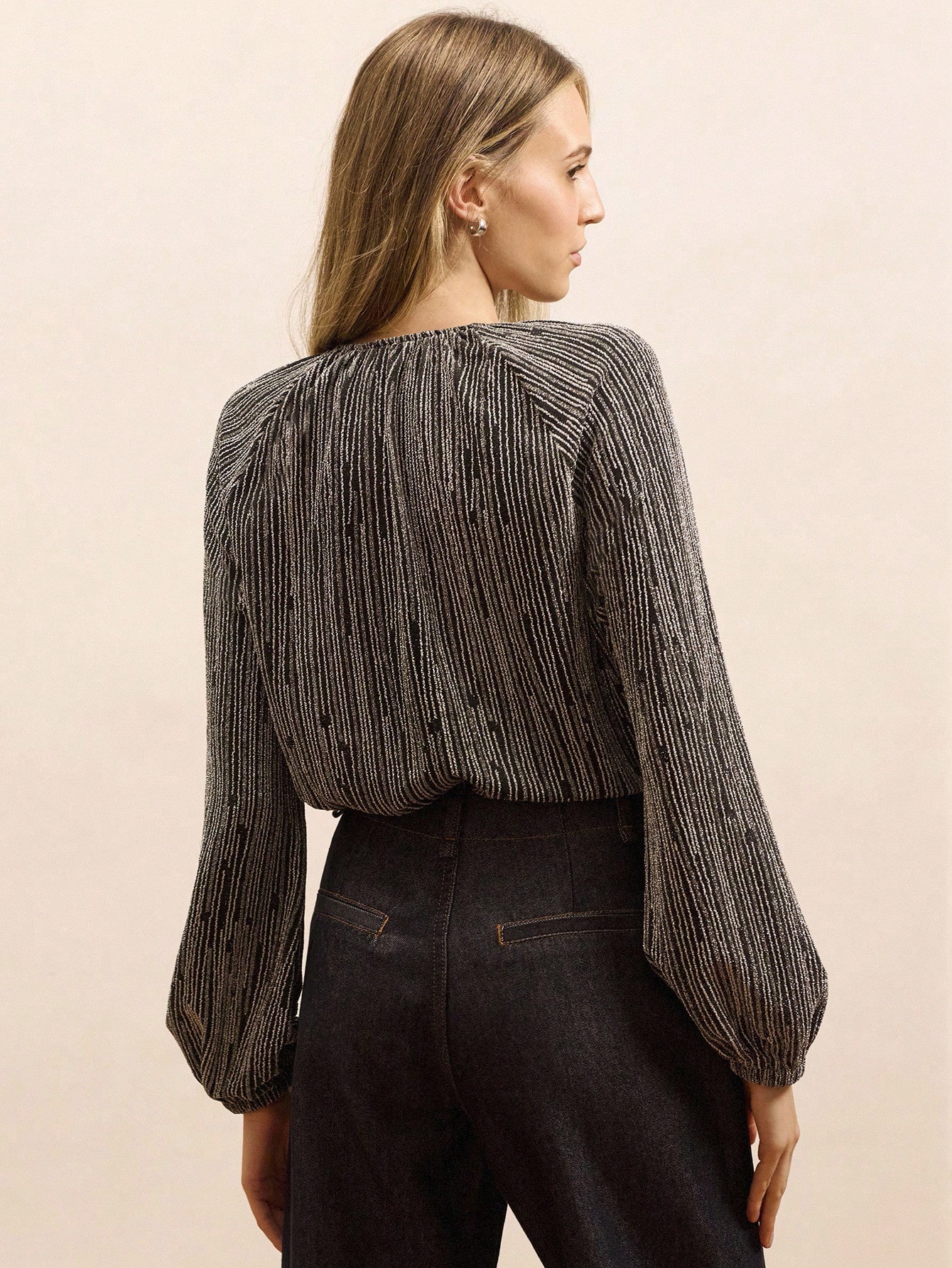 春夏 シルバーメタリック パーティー ルーズフィット トップス ネクタイ付き、春夏パーティートップ、お出かけトップ、ナイトアウトトップ、新年パーティー