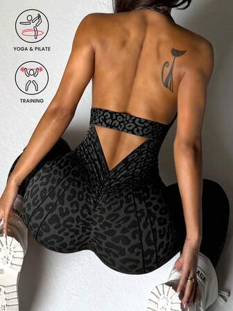 Slayform 1pc Women's Seamless Sexy Leopard Print Deep V-Neck Backless High Elasticity Strap Fitness Workout Gymnastics Dance Running Yoga Sports Racerback Capri Jumpsuit Backless Gym Clothes Women Ribbed Yoga Set Leopard Print Yoga Set Backless Yoga Set Leopard Print Activewear