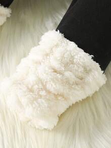 女婴连帽卫衣+加厚保暖裤套装，秋冬季，米色珊瑚绒连帽衫配黑色蝴蝶结丝带，保暖打底裤，适合多种场合