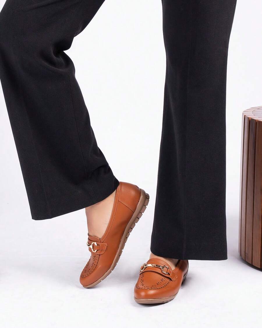 Fratello Shoe Store Fratello zapatos confort color café para mujer 5320, ideales para uso diario, perfectos para combinar con atuendos de oficina, reuniones o salidas casuales con un toque sofisticado, zapatos café mujer, zapatos casuales elegantes, zapatos cómodos, calzado femenino oficina, zapatos clásicos modernos - Café integral - Ver 1