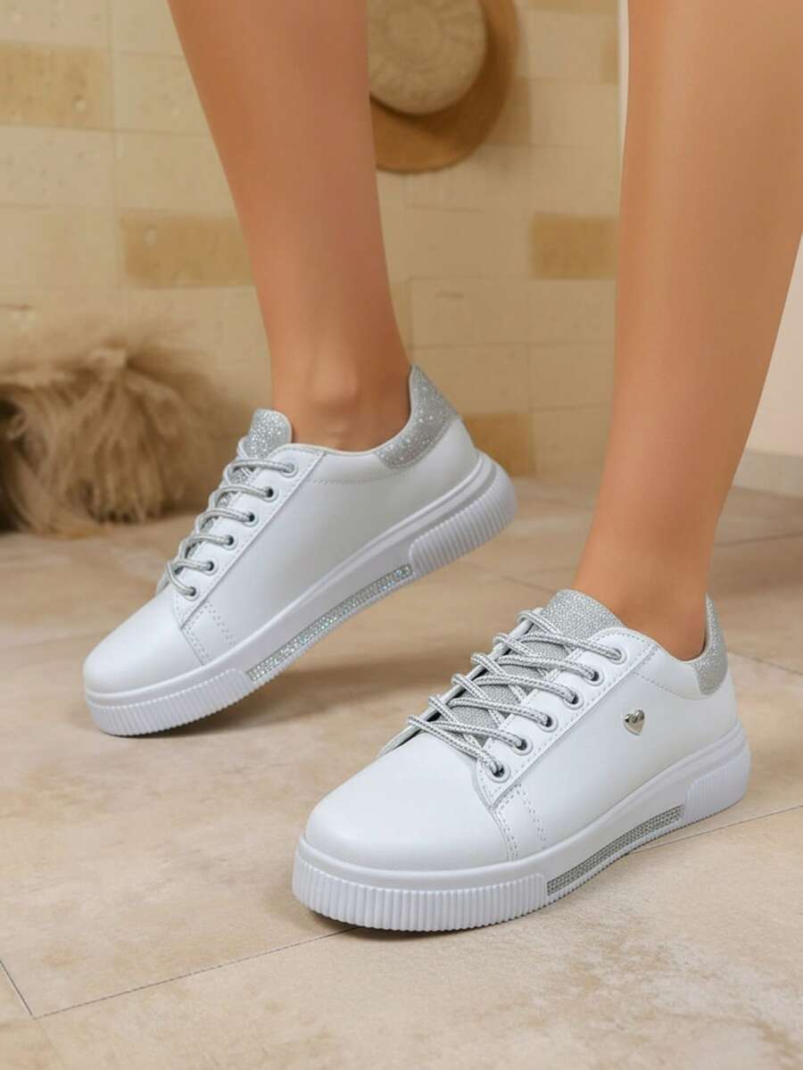 Tenis para mujer detalles brillantes piel sintética cosida, punta redonda, cordones clásicos, suela plana con pedrería, estilo elegante casual, uso diario y fiestas, zapatillas - Blanco - Ver 1