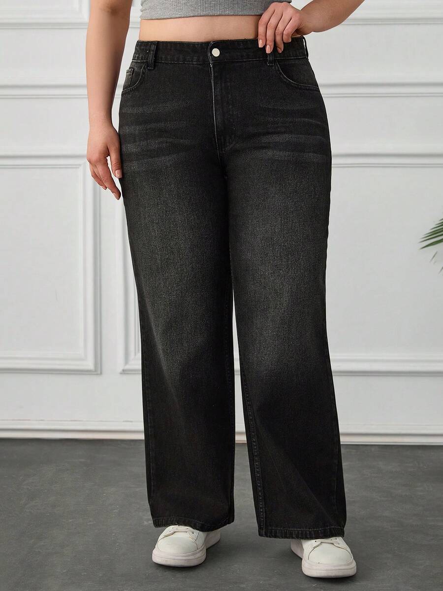 RueChic Plus Mid Waist Belt Detailed Straight Jean - Black - View 1