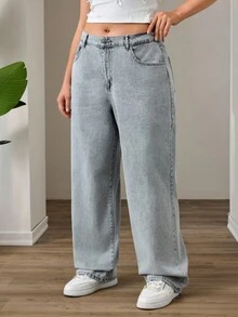 SHEIN Cottnline Plus Size Women Embroidered Mid-Waist Button Pocket Straight Leg Jeans - Light Grey - View 3
