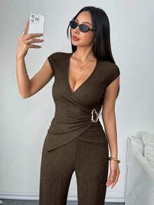 Sweetra 2 件套女士简约通勤针织纹理舒适休闲金属扣装饰套装，秋季