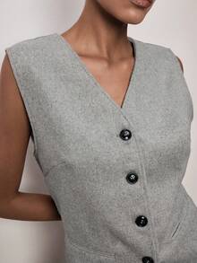 ATUI Studio Women's Casual Loose Waistcoat,Gray,Summer,Business Corporate,Office,V-Neck Design With Decorative Buttons,Versatile For Commuting,Old Money Aesthetic - Light Grey - View 6