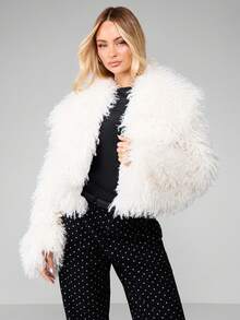 MISSGUIDED Luxuriöser Kunstpelzmantel Winteroberbekleidung Langarm Cardigan-Stil mit offenem Vorderteil