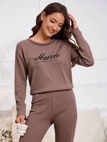 EURMUSE Conjunto de pantalón y camisa de manga larga con letras de punto acanalado para mujer, ropa de estar en casa y de descanso - Marrón - Ver 1