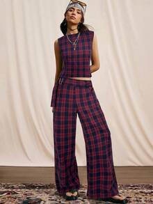 Easelle Bộ 2 món áo crop top không tay kẻ caro du mục cổ điển kèm thắt lưng kim loại và quần ống rộng cho nữ - Đỏ - Xem 1