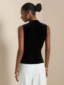 SHEIN Veneréa Blusa asimétrica de mujer de unicolor de terciopelo + hebilla de metal