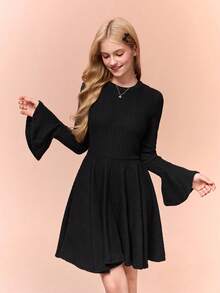SHEIN 少女优雅黑色连衣裙，腰部收拢，下摆呈喇叭形，圆领喇叭袖设计，适合参加派对，可搭配夹克、外套、风衣等叠穿。 - 黑色 - 查看 5