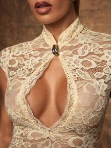 Hauture Váy ngắn xếp ly ren hở cổ kiểu Goth gợi cảm - Màu be - Xem 2