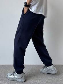 SHEIN 青少年/年轻男士休闲街头风格纯色字母标语印花慢跑裤，百搭经典基本款，适合居家、通勤、上学、日常休闲、旅行、户外、派对、秋冬 - 藏蓝色 - 查看 2