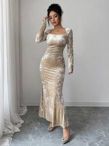 Elenzga 秋冬女式高领天鹅绒金色弹力针织紧身连衣裙，优雅褶饰腰部美人鱼下摆中长连衣裙，适合通勤和约会 - 金色 - 查看 6