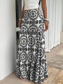 Sunnyshic Women's Fashion Commuter All-Over Print Skirt - Black and White - View 5