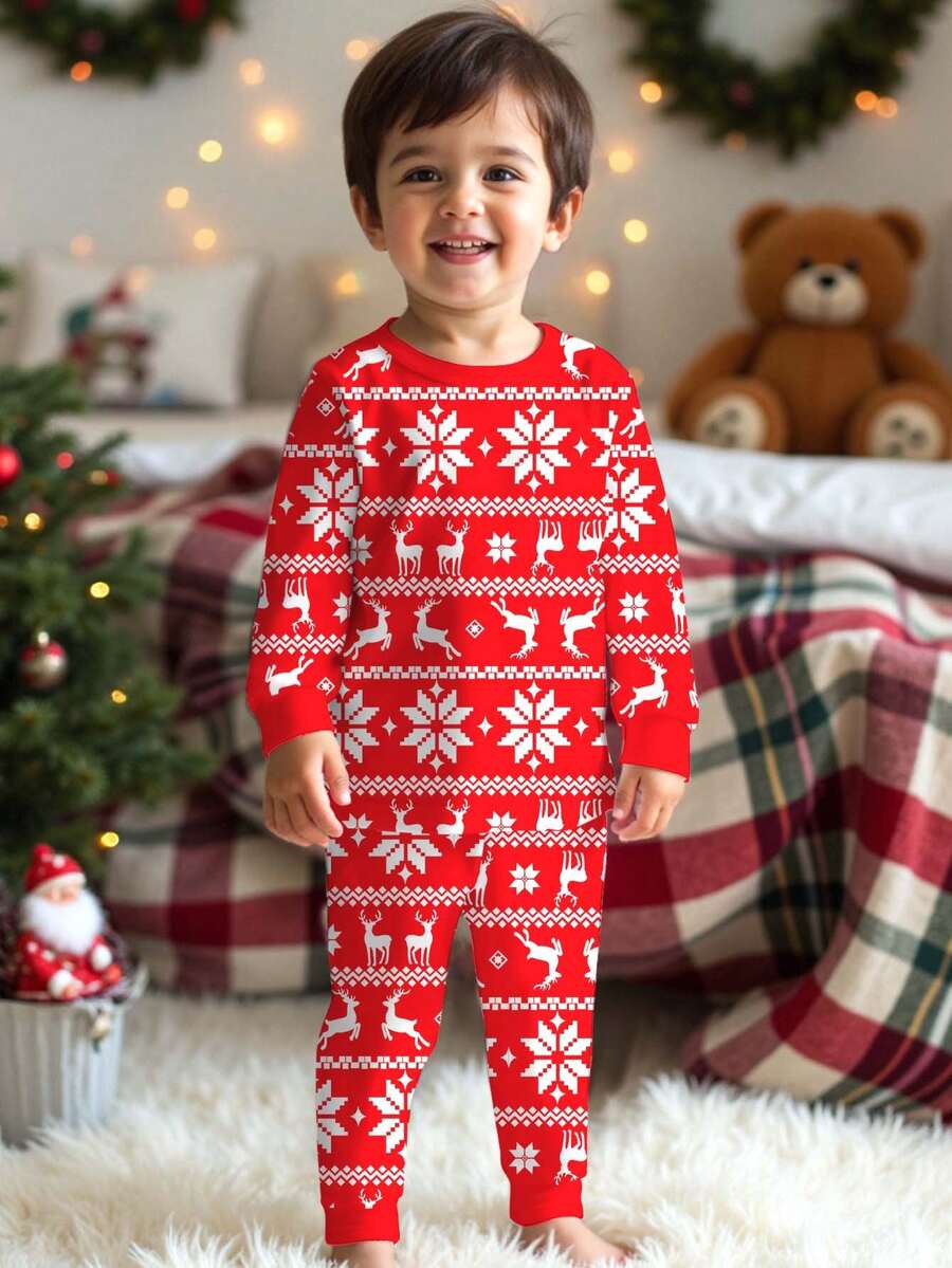SHEIN 小男孩经典圣诞图案印花紧身圆领长袖上衣和裤子睡衣套装，饰有圣诞雪花和驯鹿图案，适合秋冬季和圣诞节 - 彩色 - 查看 1
