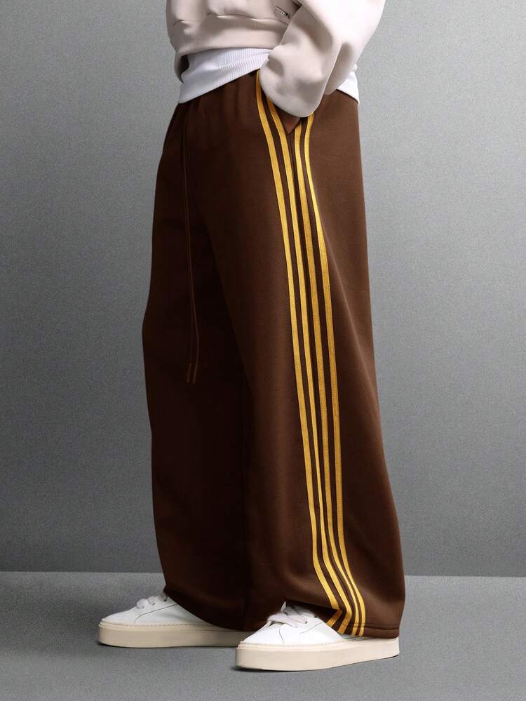 Barrel Fit Sweatpants With Side Tape