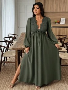 SHEIN PETITE CURVE 大码女式休闲纯色蕾丝拼接长袖超长开衩连衣裙 - 軍綠色 - 查看 3