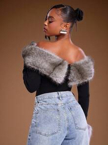 Denimoi Lässiger, langärmliger, taillierter Pullover-Bodysuit mit Pelzbesatz für Damen