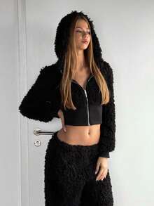 EgrlEra Fashionable Sexy Patchwork Faux Fur Hooded Cropped Jacket - Black - View 1