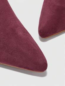 CUCCOO BIZCHIC 勃艮第尖头细高跟一脚蹬褶皱绒面中筒靴，舒适百搭的女士踝靴，适合日常通勤 - 酒紅色 - 查看 7