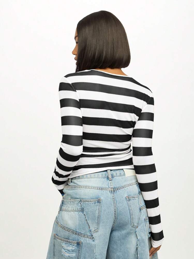 SUMWON WOMEN Striped Long Sleeve Cropped Top With Round Neck