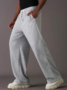 STYNVO 男士宽松休闲运动裤，百搭街头风格慢跑裤，适合街头潮流、日常休闲、周末出游、音乐节、社交聚会等各种场合。这款裤子是男士衣橱必备的百搭单品，也是送给男朋友或老公的绝佳礼物。超大码运动裤，男士宽版运动裤，Pro Club 运动裤，灰色宽松运动裤 - 灰色 - 查看 6