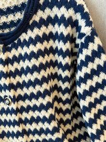 GlowEve CURVE 女式休闲条纹撞色针织开衫，宽松修身长袖大码外套上衣，秋冬 - 藍色 - 查看 3