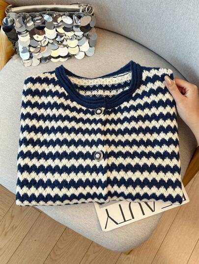 GlowEve CURVE 女式休闲条纹撞色针织开衫，宽松修身长袖大码外套上衣，秋冬