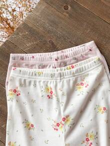 SHEIN 4件套少女花卉和熊印花针织休闲T恤和裤子家居服套装花卉睡衣套装女童睡衣套装睡衣套装 - 彩色 - 查看 7