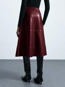 Maija 女款酒紅色PU金屬扣設計裙，優雅秋季都市通勤商務休閒修身鉛筆裙，適合優雅辦公、用餐聚會、聖誕節 - 紅色 - 查看 4