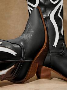 SHUZIA 新款女式黑白蝴蝶结纯素皮革尖头西部风格别致牛仔靴粗跟一脚蹬牛仔舞节日秋冬鞋 - 黑色 - 查看 3