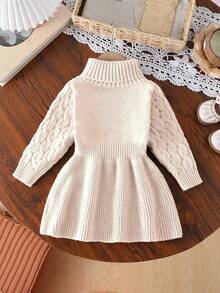 SHEIN Robe pull évasée à col montant pour bébé fille en kaki, en tricot doux convenant pour le port en extérieur et en intérieur, automne/hiver