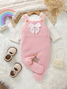 SHEIN 1 件新生儿粉色毛衣连体衣，配有可爱的蝴蝶结肩带，时尚简约连体裤 - 粉色 - 查看 3